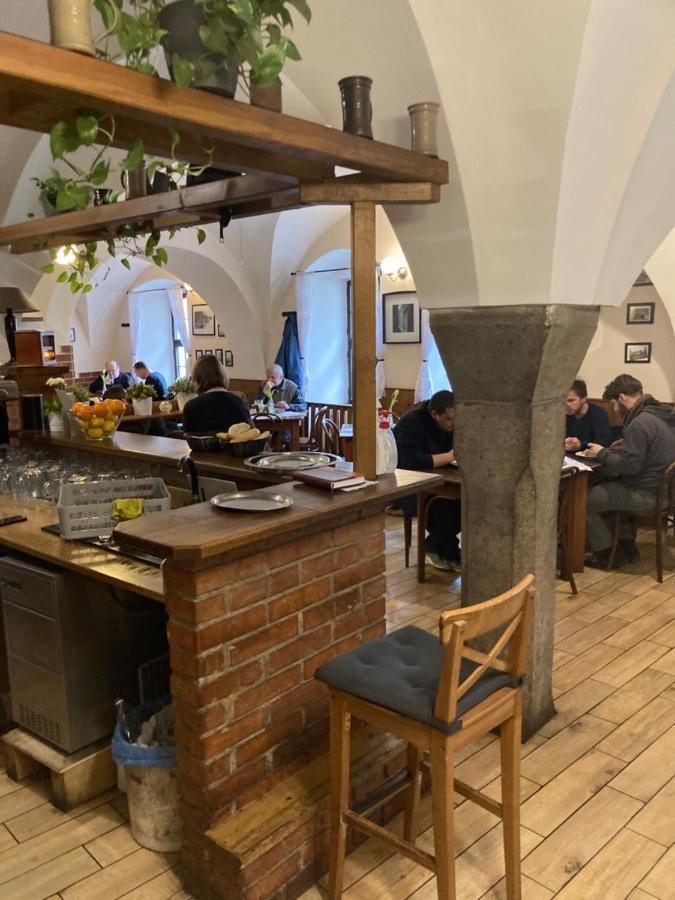 Penzion A Restaurace Modra Ruze طابور المظهر الخارجي الصورة