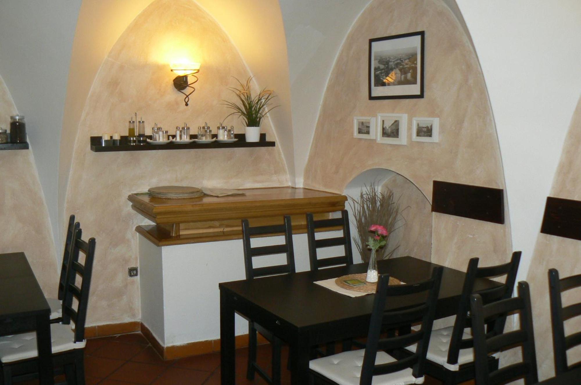 Penzion A Restaurace Modra Ruze طابور المظهر الخارجي الصورة